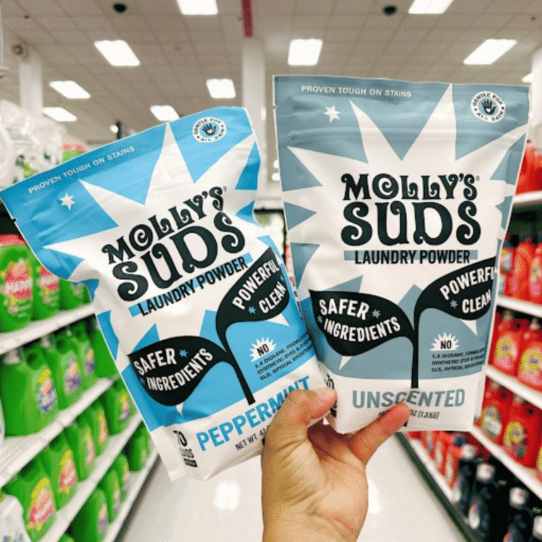 11 Reasons Moms Are Loving This 4-Ingredient Laundry Detergent